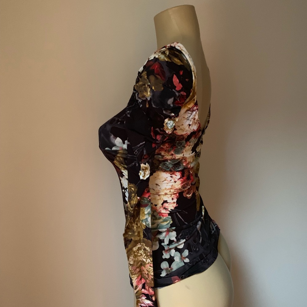 Tops - Picture 2 of 4